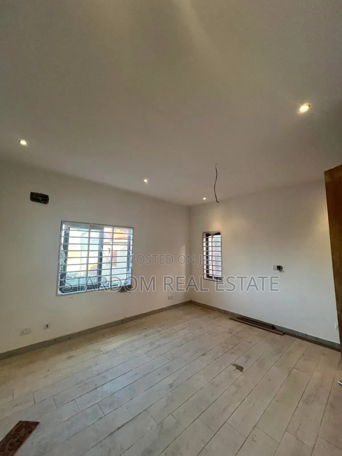 3bdrm Townhouse / Terrace in Adjiringanor, East Legon for rent
