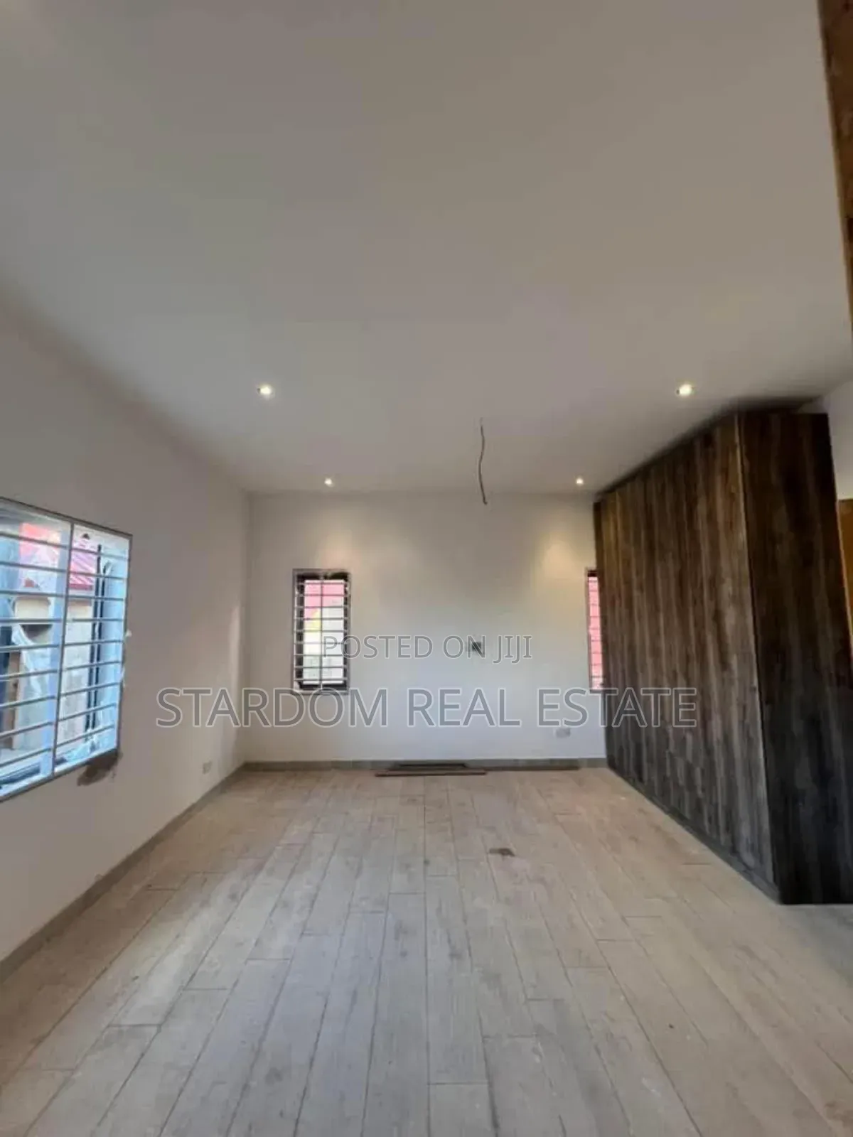 3bdrm Townhouse / Terrace in Adjiringanor, East Legon for rent