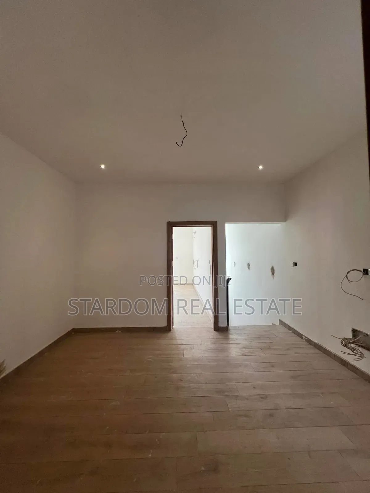 3bdrm Townhouse / Terrace in Adjiringanor, East Legon for rent