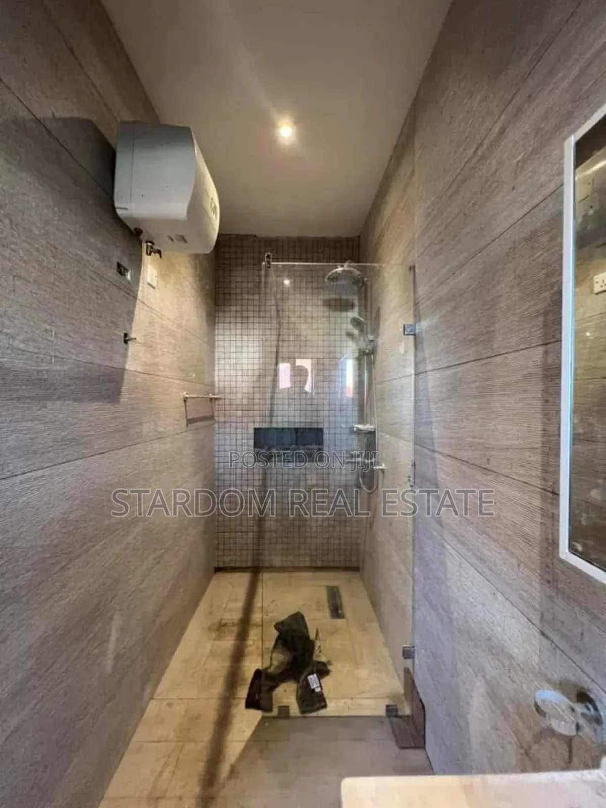 3bdrm Townhouse / Terrace in Adjiringanor, East Legon for rent