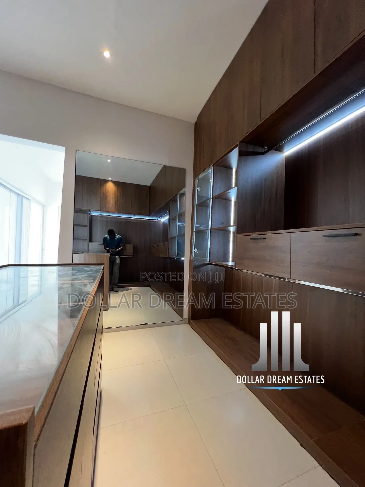 5bdrm House in Spintex for sale