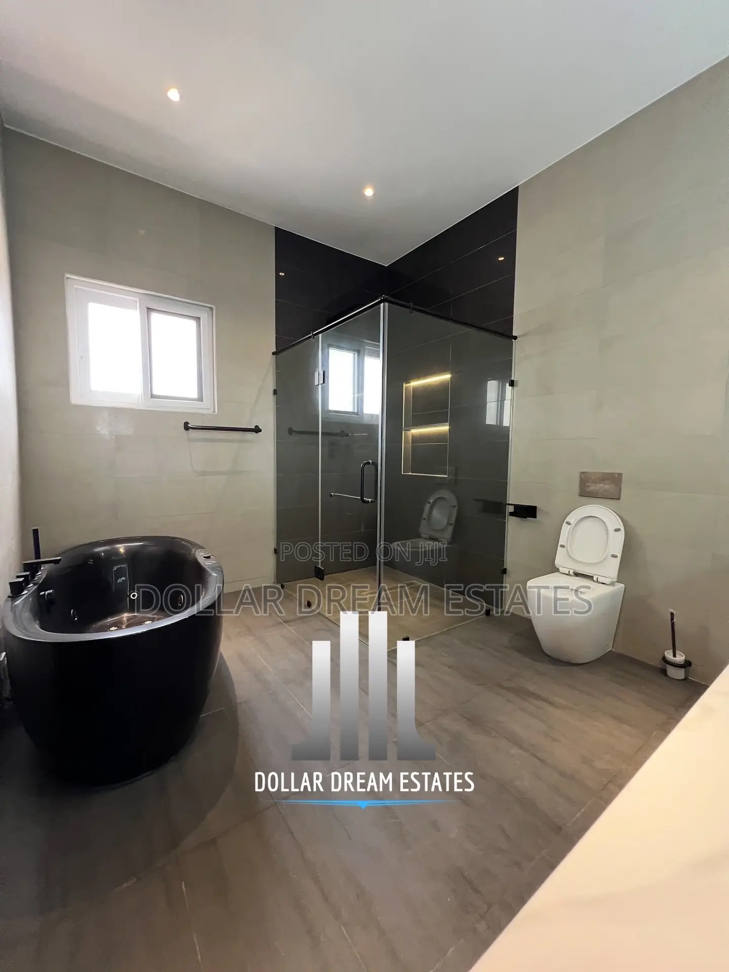 5bdrm House in Spintex for sale