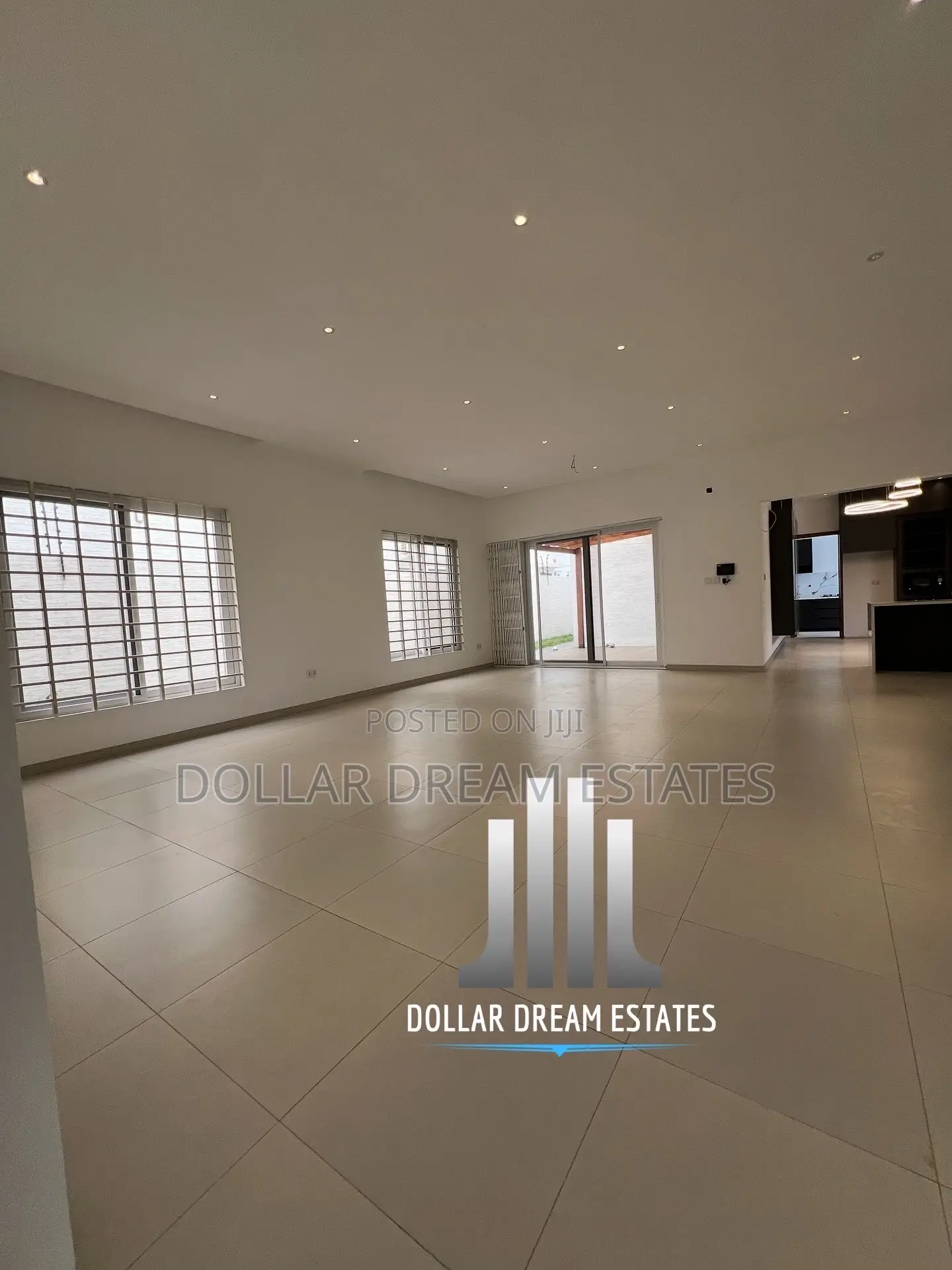 5bdrm House in Spintex for sale