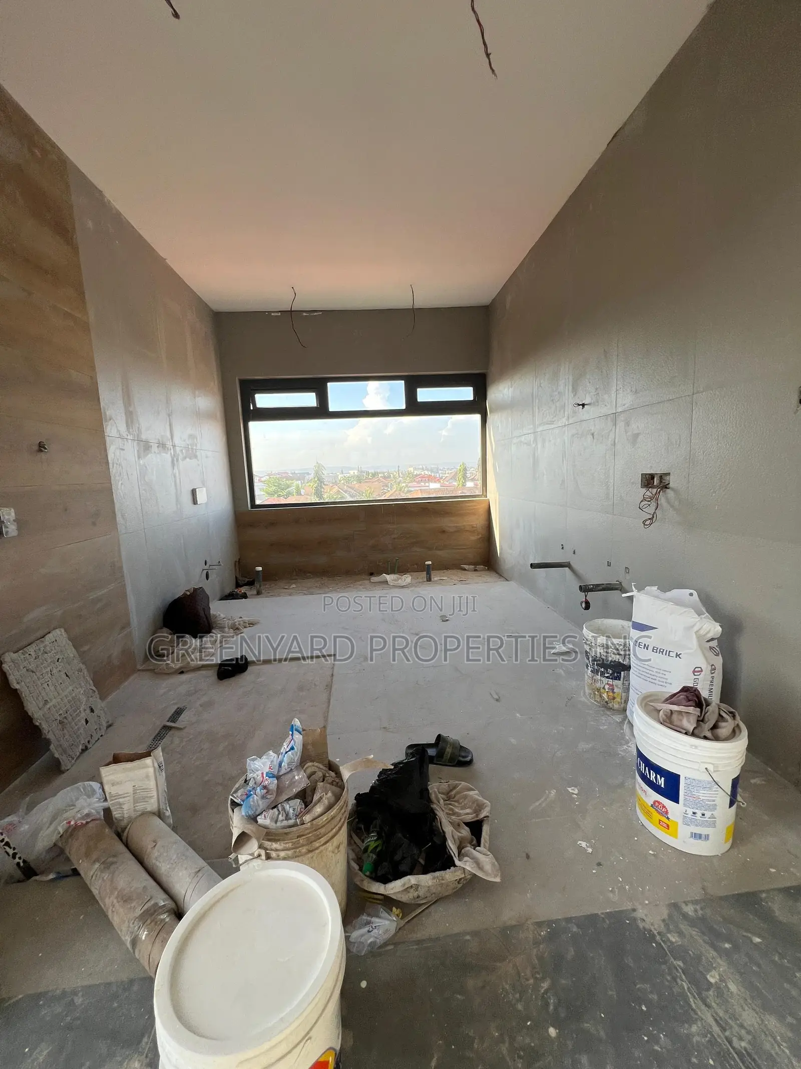 5bdrm House in Adjiringanor, East Legon for sale