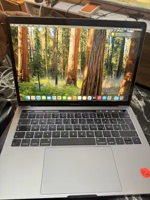 Laptop Apple MacBook Pro 2019 8GB Intel Core i5 SSD 128GB