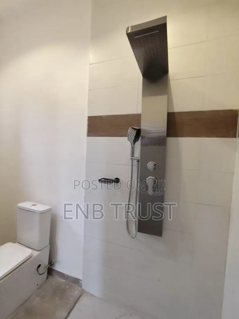 4bdrm Duplex in Adjriganor Obojo, Otano for sale