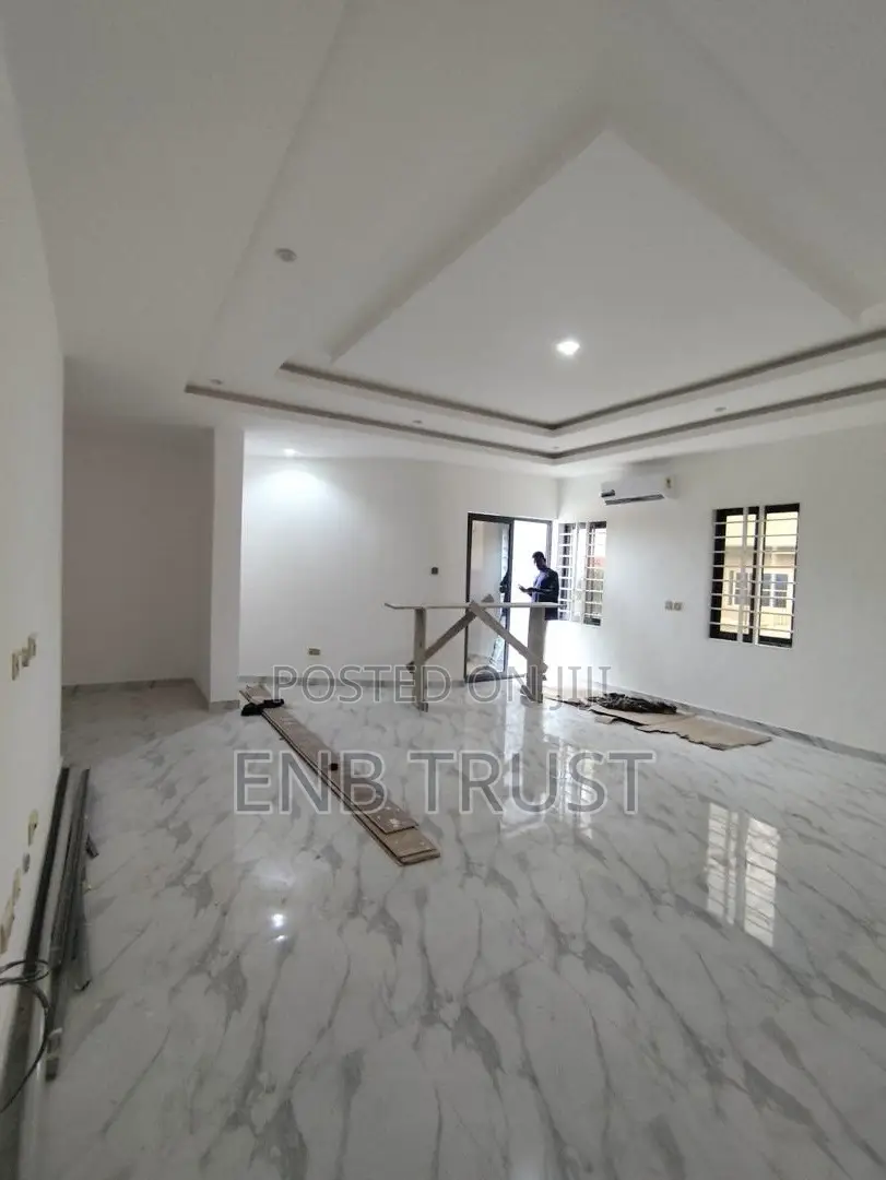 4bdrm Duplex in Adjriganor Obojo, Otano for sale