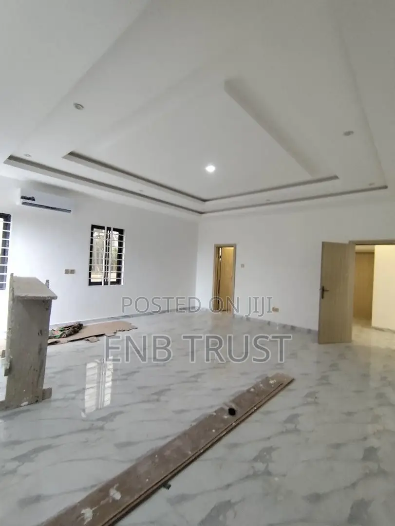 4bdrm Duplex in Adjriganor Obojo, Otano for sale