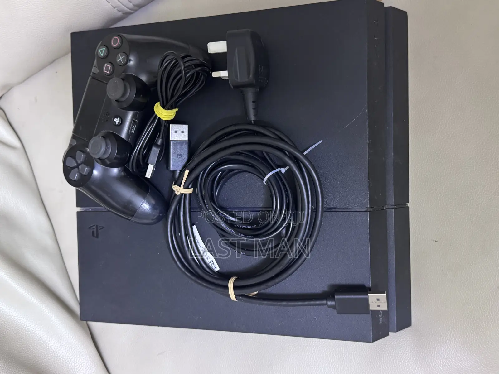 Playstation 4 Standard 500gig-Jailbreak-With 8 Games Installed