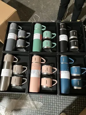 Vacuum Bottle With 2 Cups for 1 Set Pieces