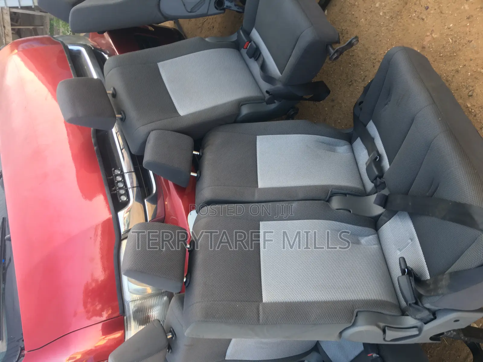Toyota Hiace Seat Complete