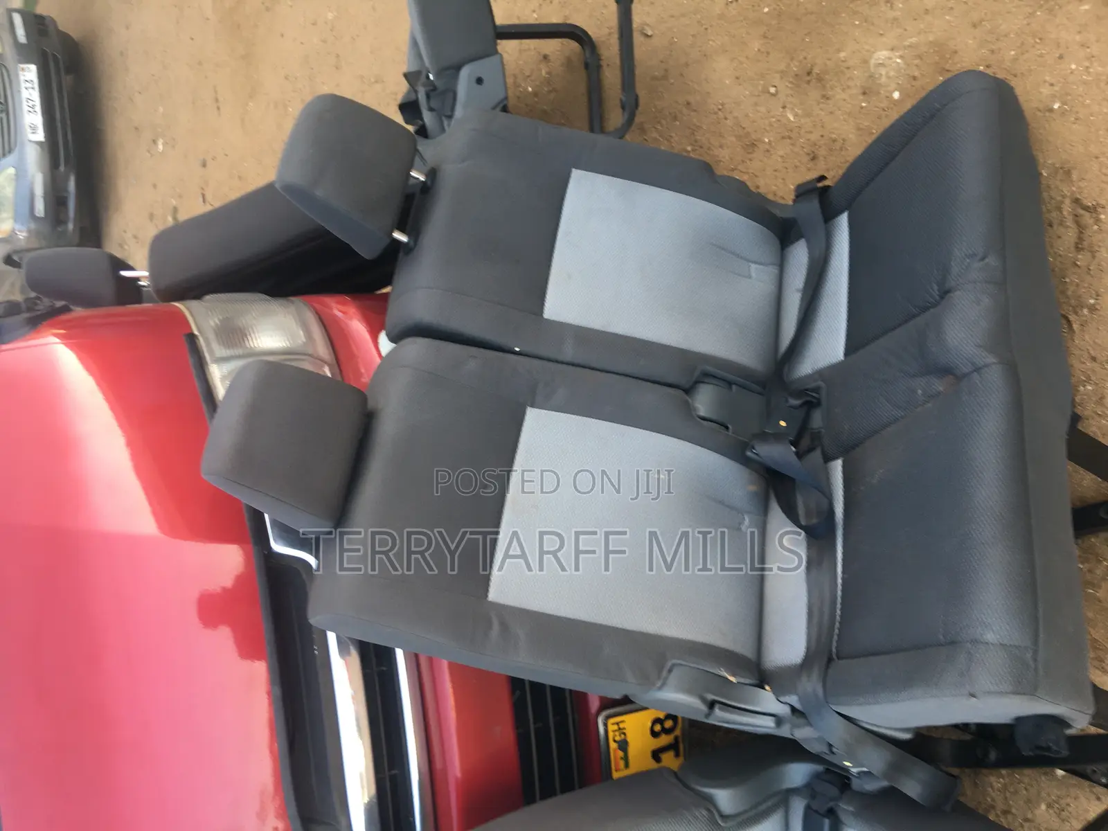 Toyota Hiace Seat Complete