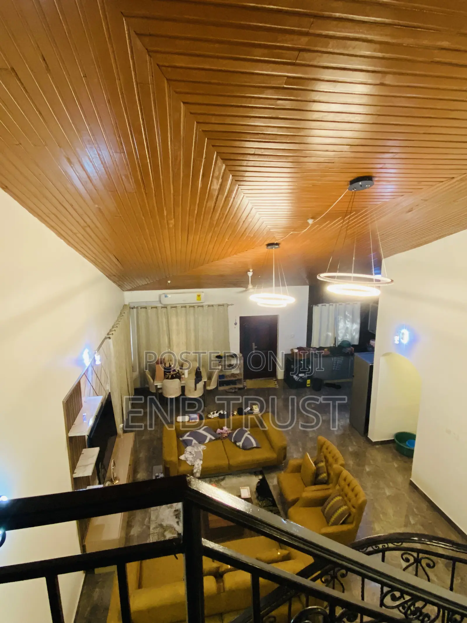 6bdrm Duplex in Cfc Estate for sale