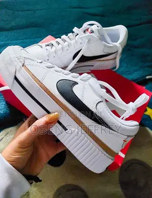 Original Nike Court Legacy