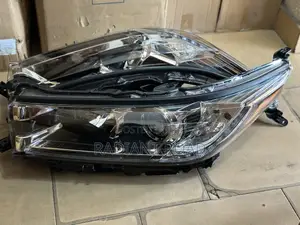 Toyota Highlander 2017 Headlight