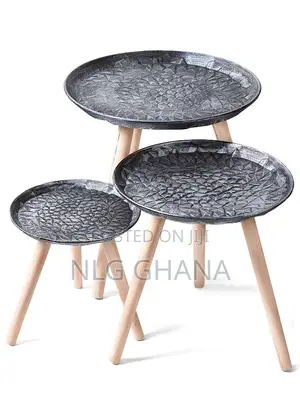 Set of 3 Round Wooden Nesting End Tables - Rustic Brown. Ghx7520