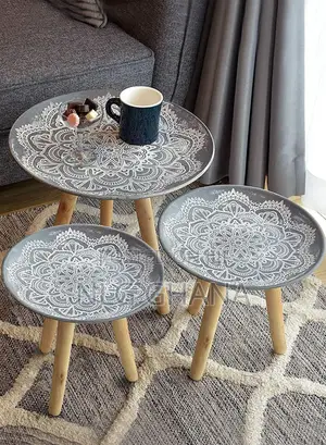 Set of 3 Round Wooden Nesting End Tables - Rustic Brown. Ghx7520