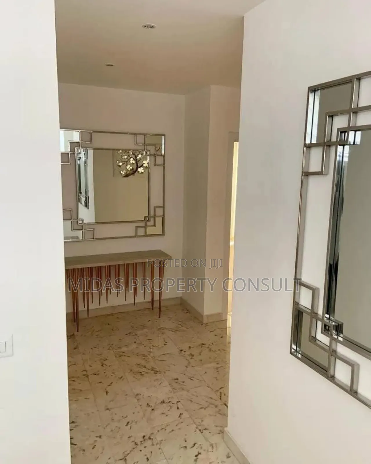 4bdrm Townhouse/Terrace in Airport for sale