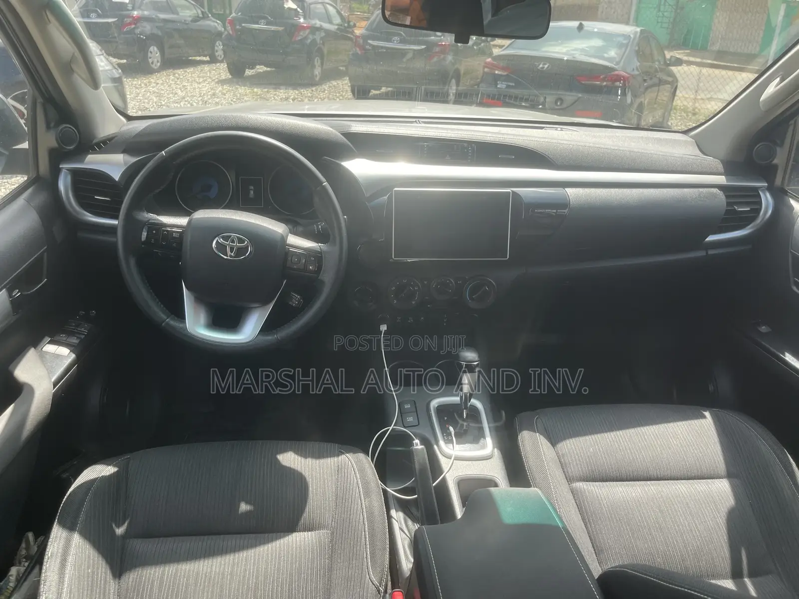 Toyota Hilux 2017 Gray