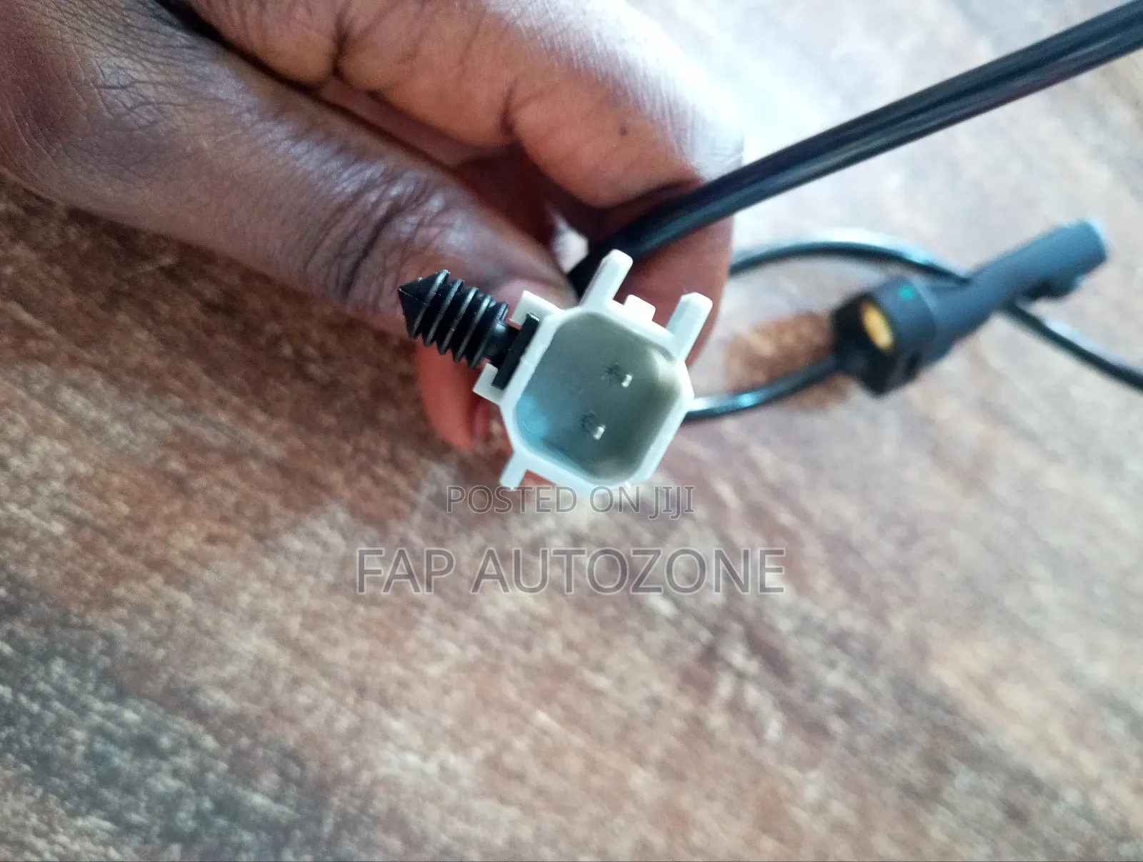 10676. Original Walker Abs Sensor for Jeep Commander From Usa