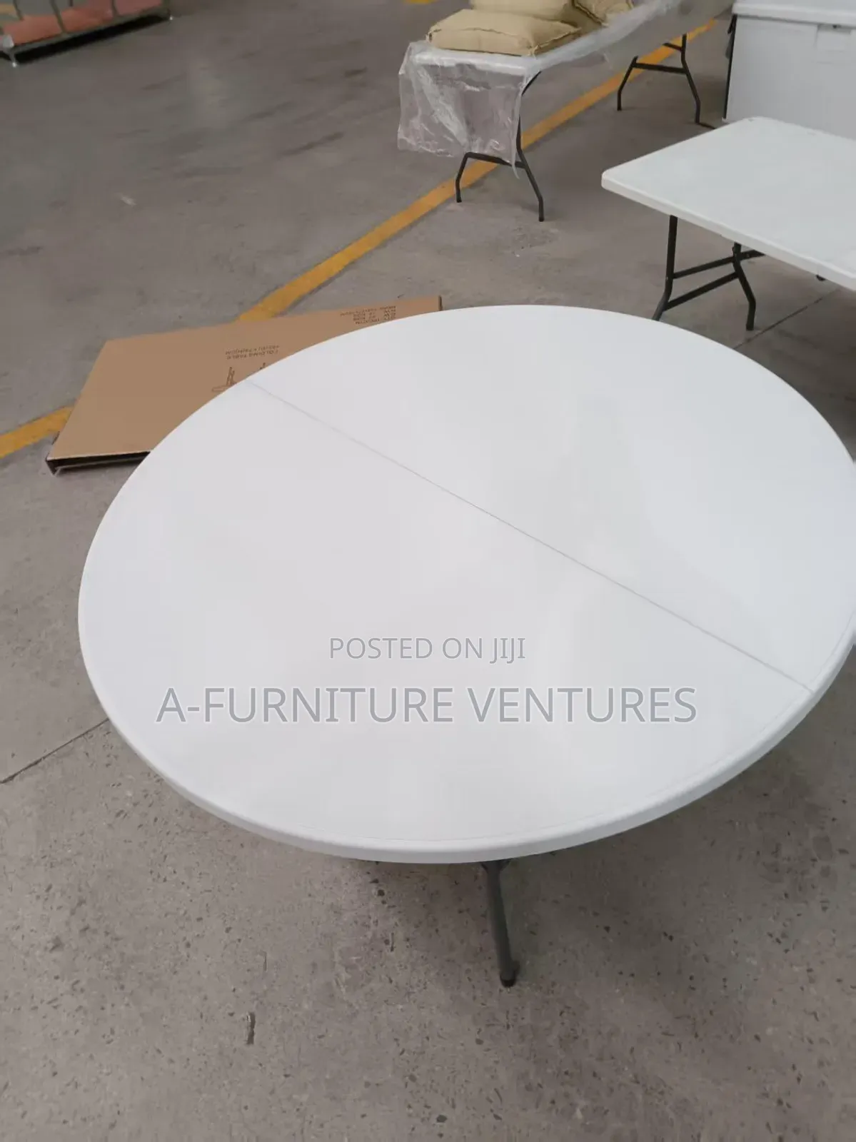 Round 10 Seater Table
