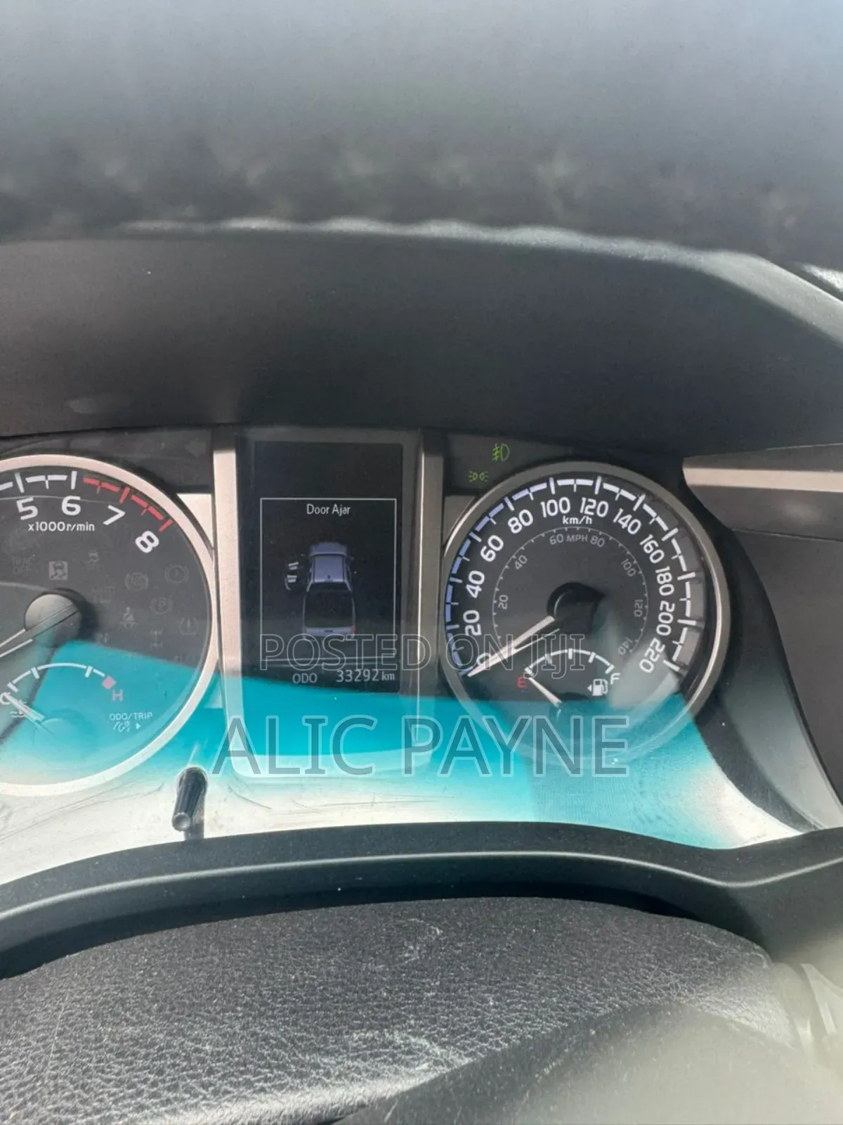 Toyota Tacoma SR5 2022 White
