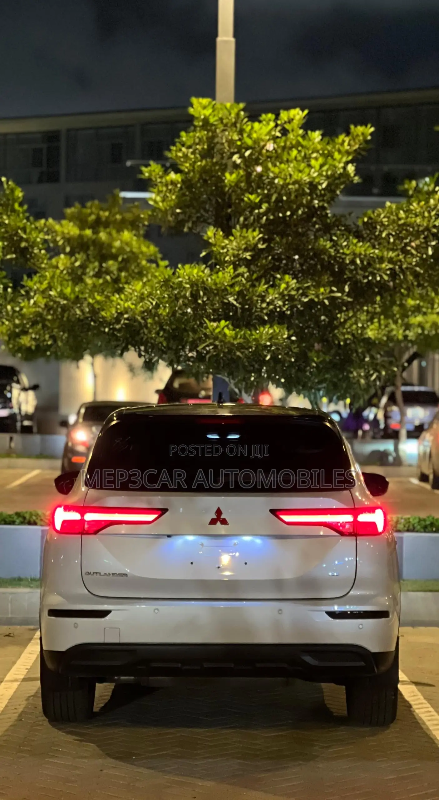 Mitsubishi Outlander SEL Platinum Edition 2024 White