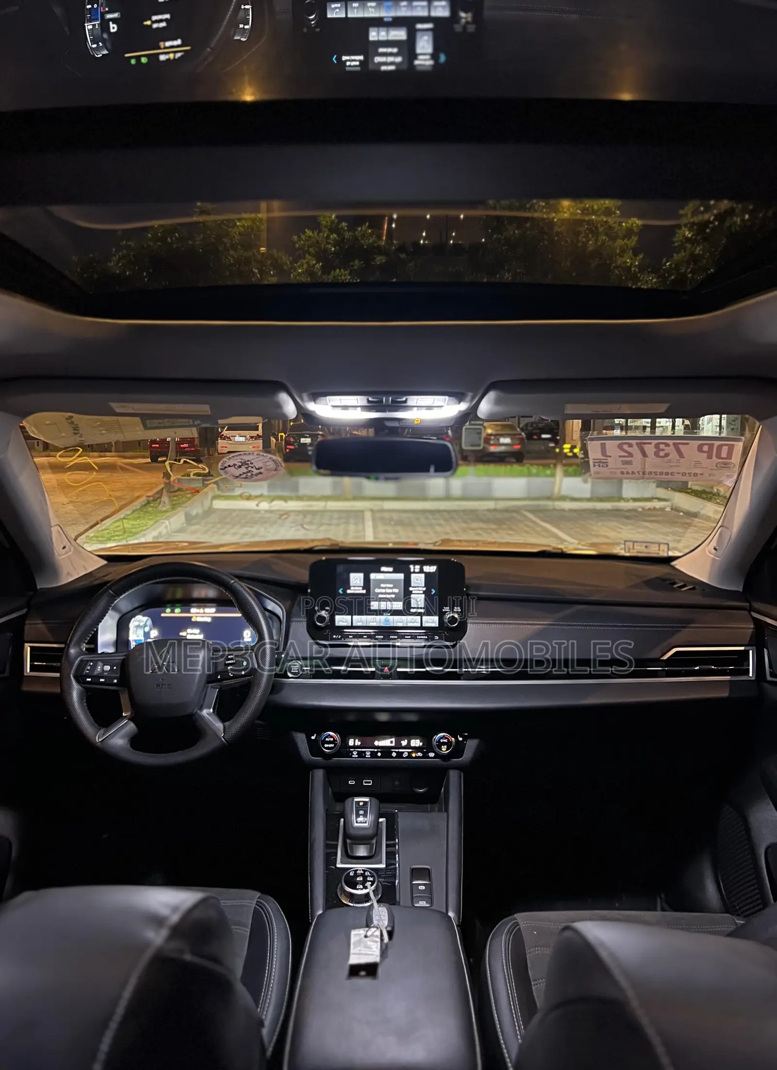 Mitsubishi Outlander SEL Platinum Edition 2024 White
