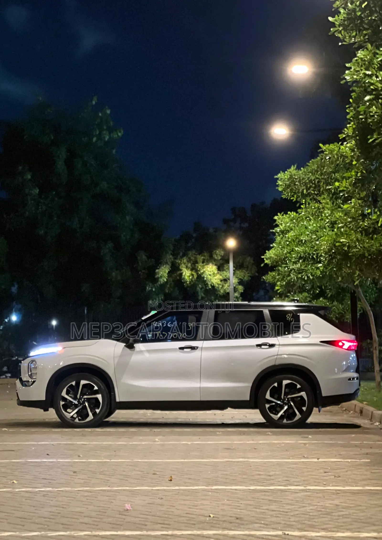 Mitsubishi Outlander SEL Platinum Edition 2024 White