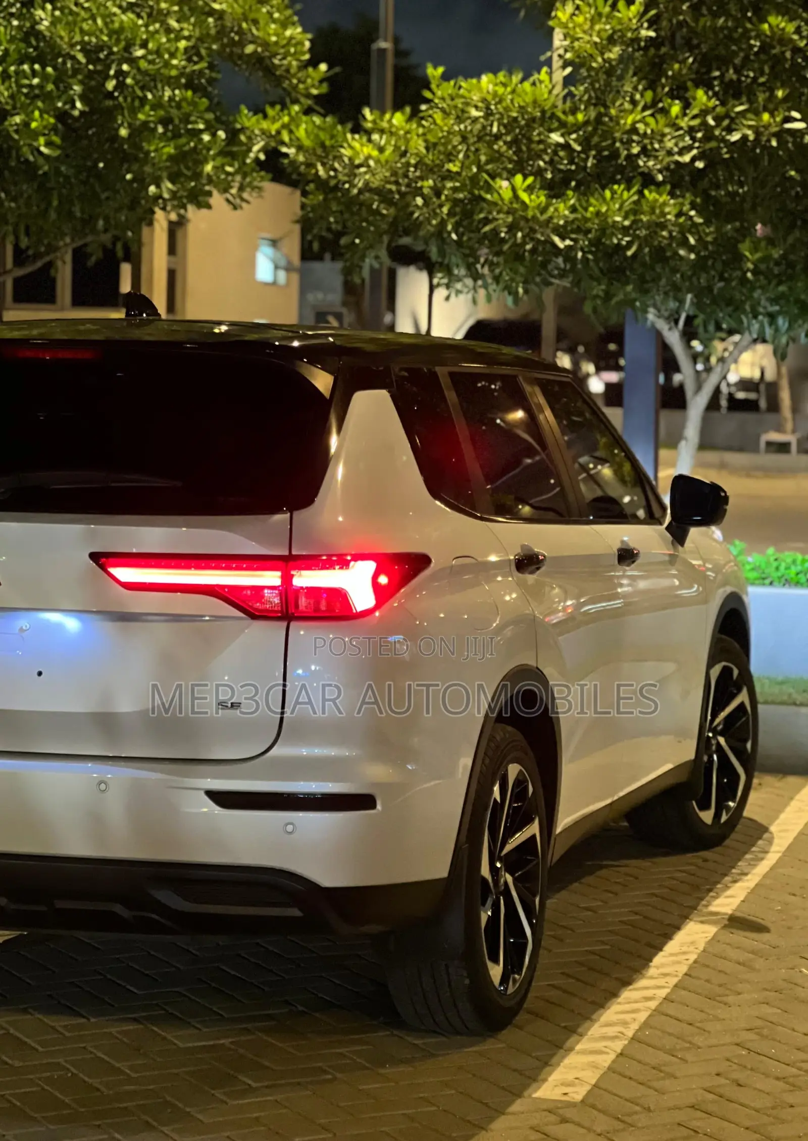 Mitsubishi Outlander SEL Platinum Edition 2024 White