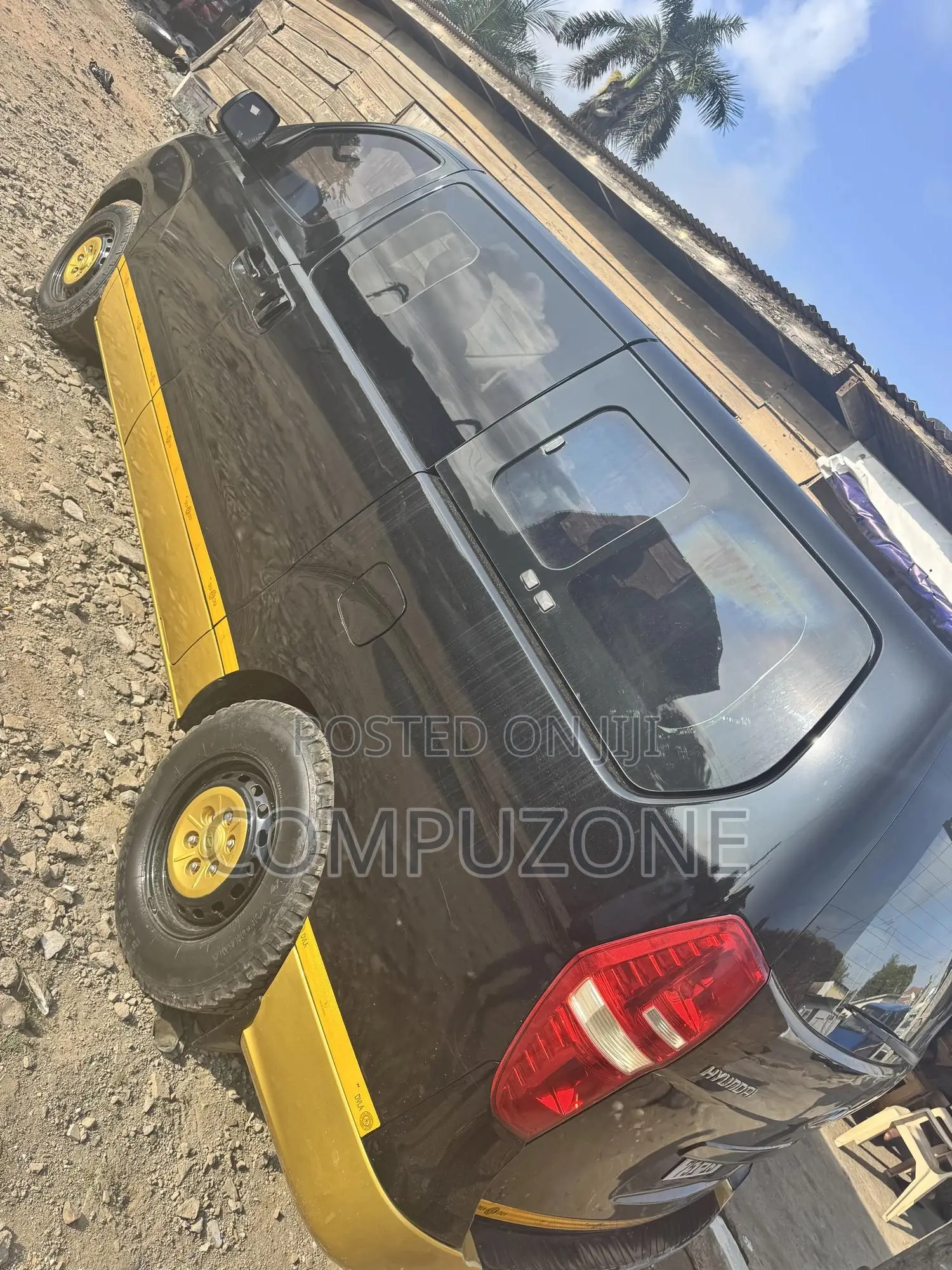 Hyundai H1 2013 Black