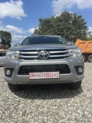 Toyota Hilux 2017 Gray