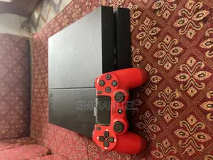 Ps4 Standard Console Loaded With Games Including Fc26