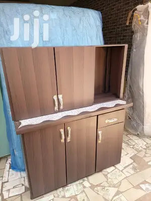 Hot Cake. Top Down Kitchen Cabinet