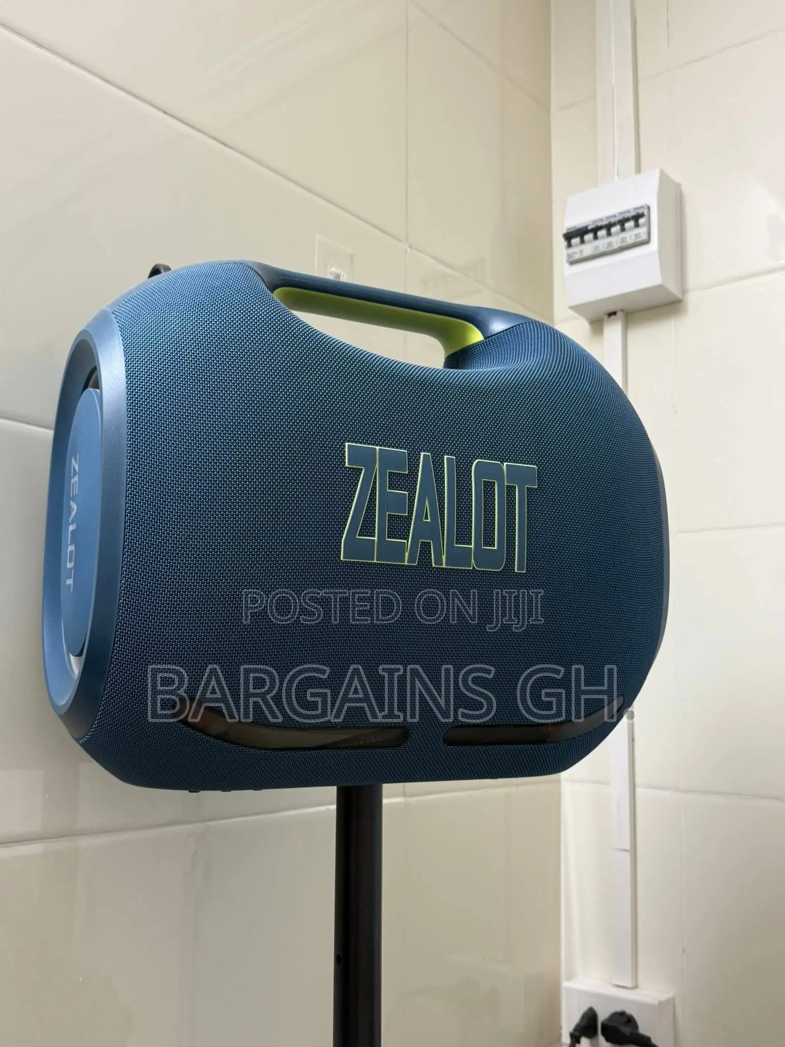 Zealot Ze21 Premium Waterproof Boombox (The Biggest Bad Boy)
