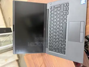 Laptop Dell Latitude 7400 8GB Intel Core i5 SSD 256GB
