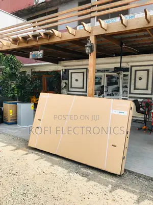 Voice-Controlled Convenience Samsung 98”Tv