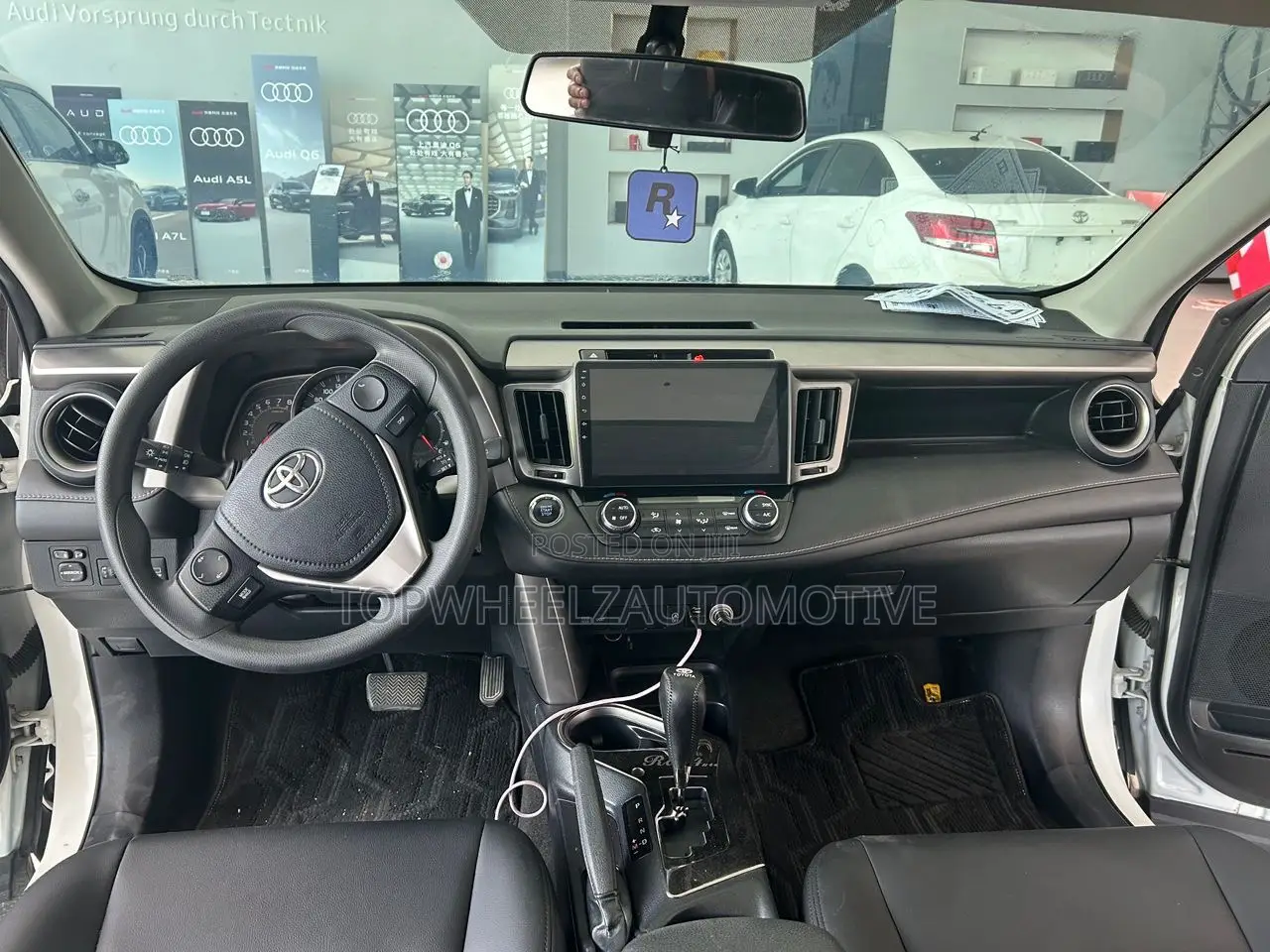Toyota RAV4 2017 White
