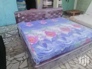 Clasical King-size Bed With Matress