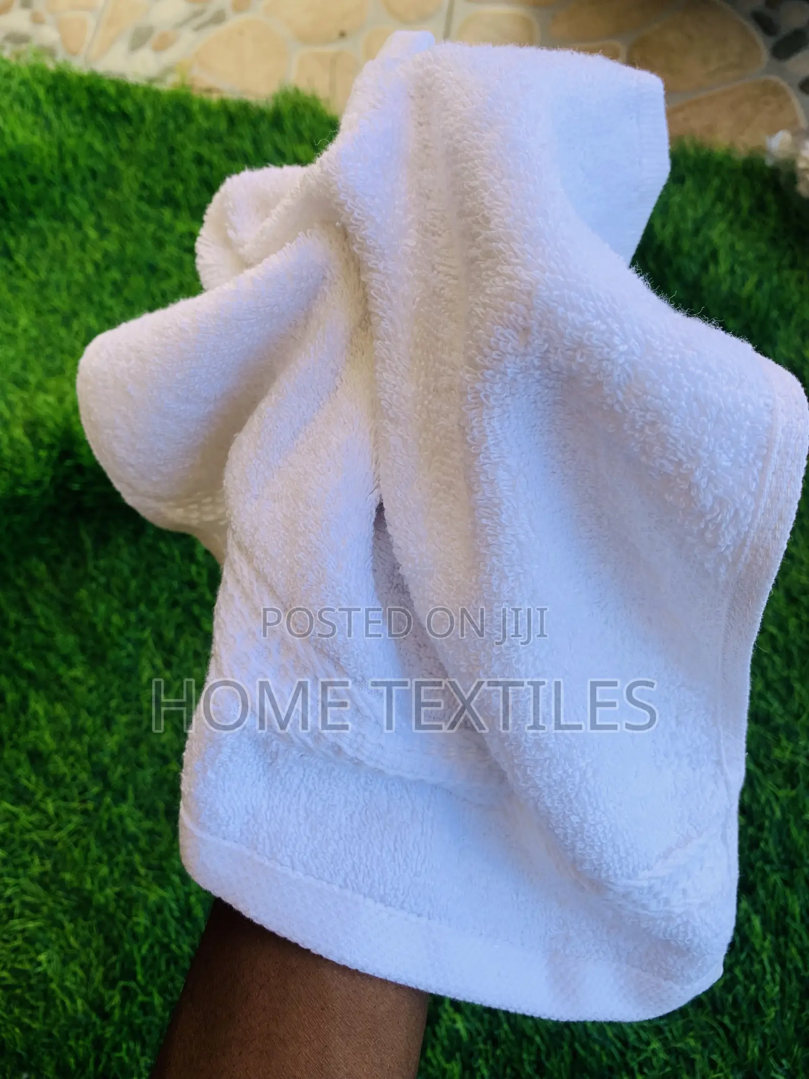 White Absorbent Face Towels