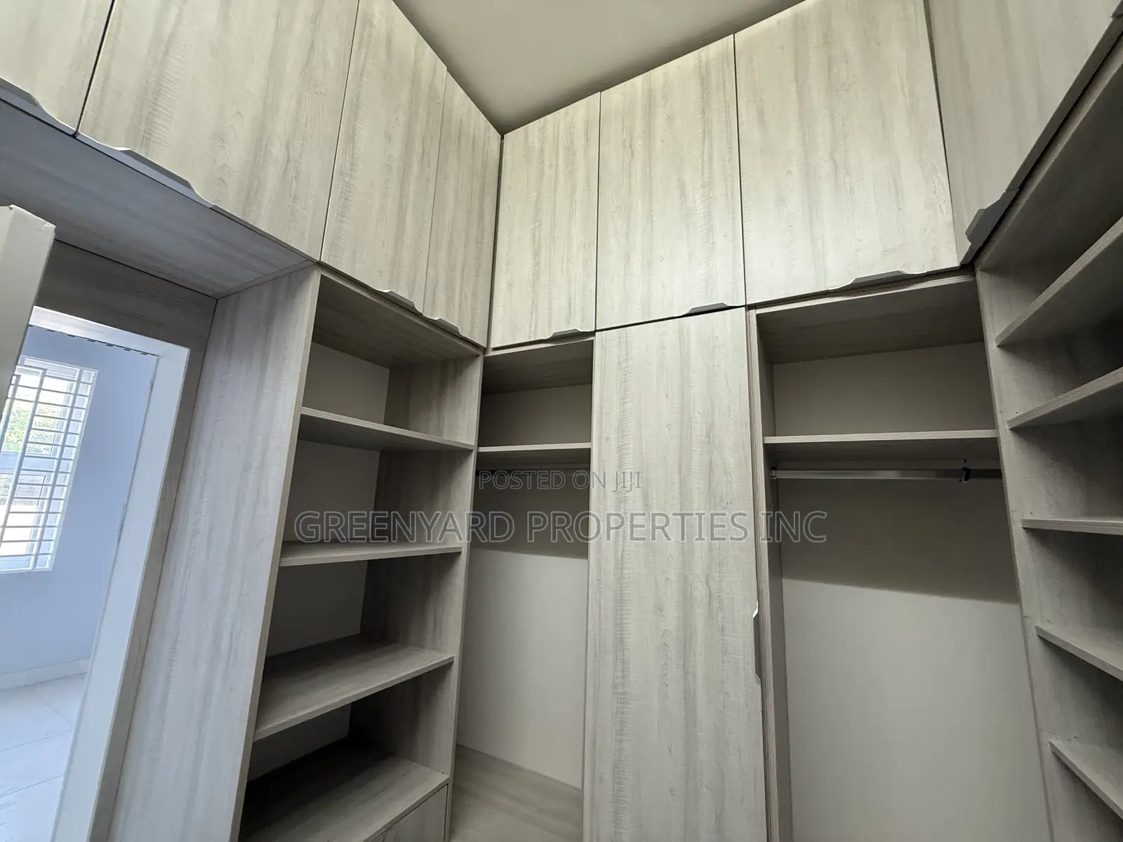 3bdrm House in Adjiringanor, East Legon for rent