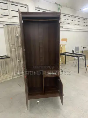 2 In 1 Wardrobe With A Mirror