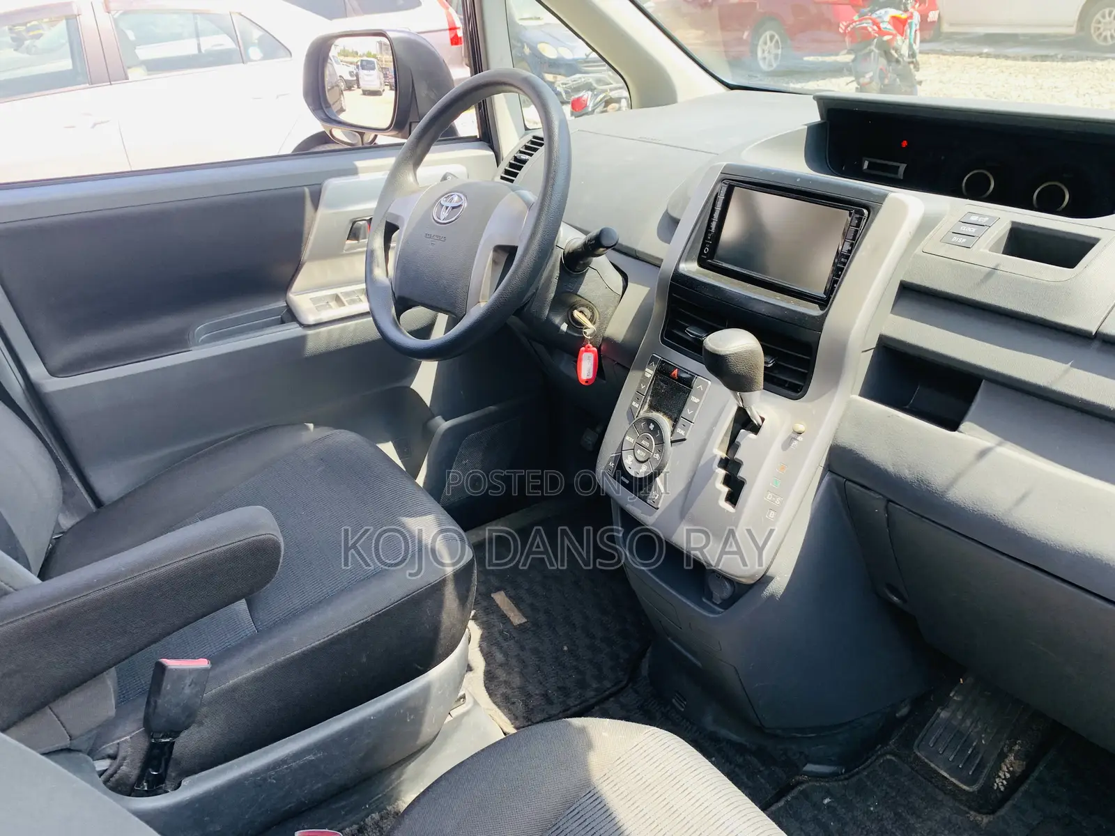 Toyota Voxy 2010 Black