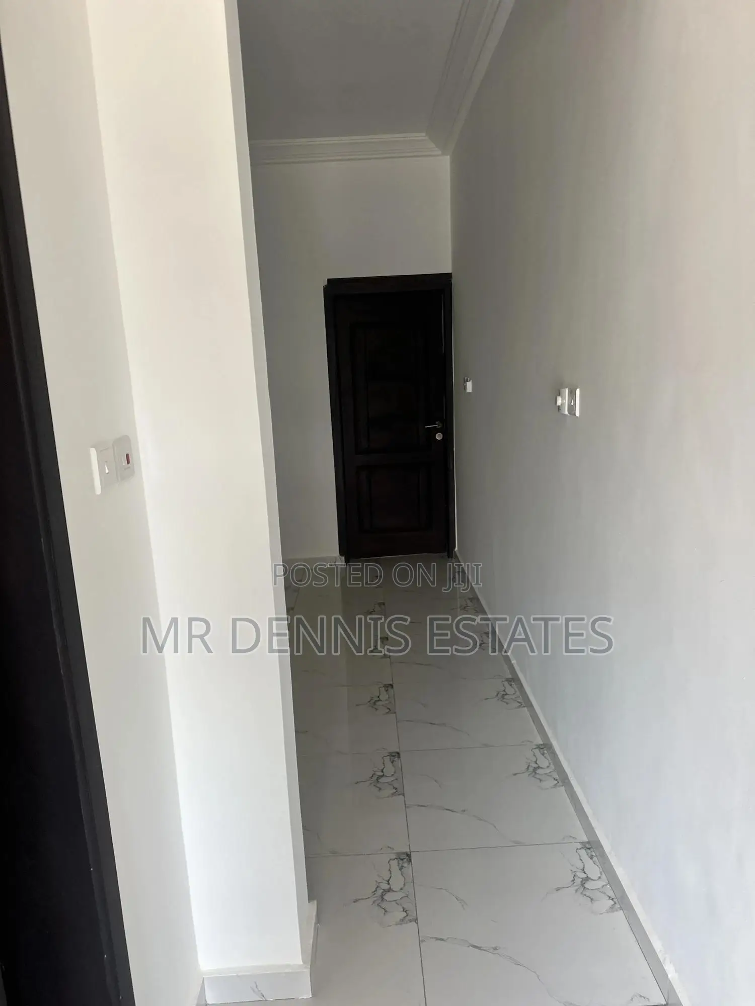 1bdrm Apartment in Westhills Mall for rent