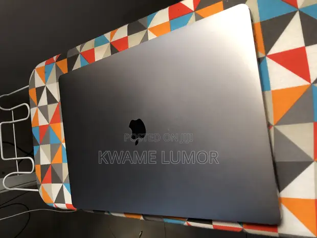 Laptop Apple MacBook Pro 2019 32GB Intel Core I7 SSD 500GB in East