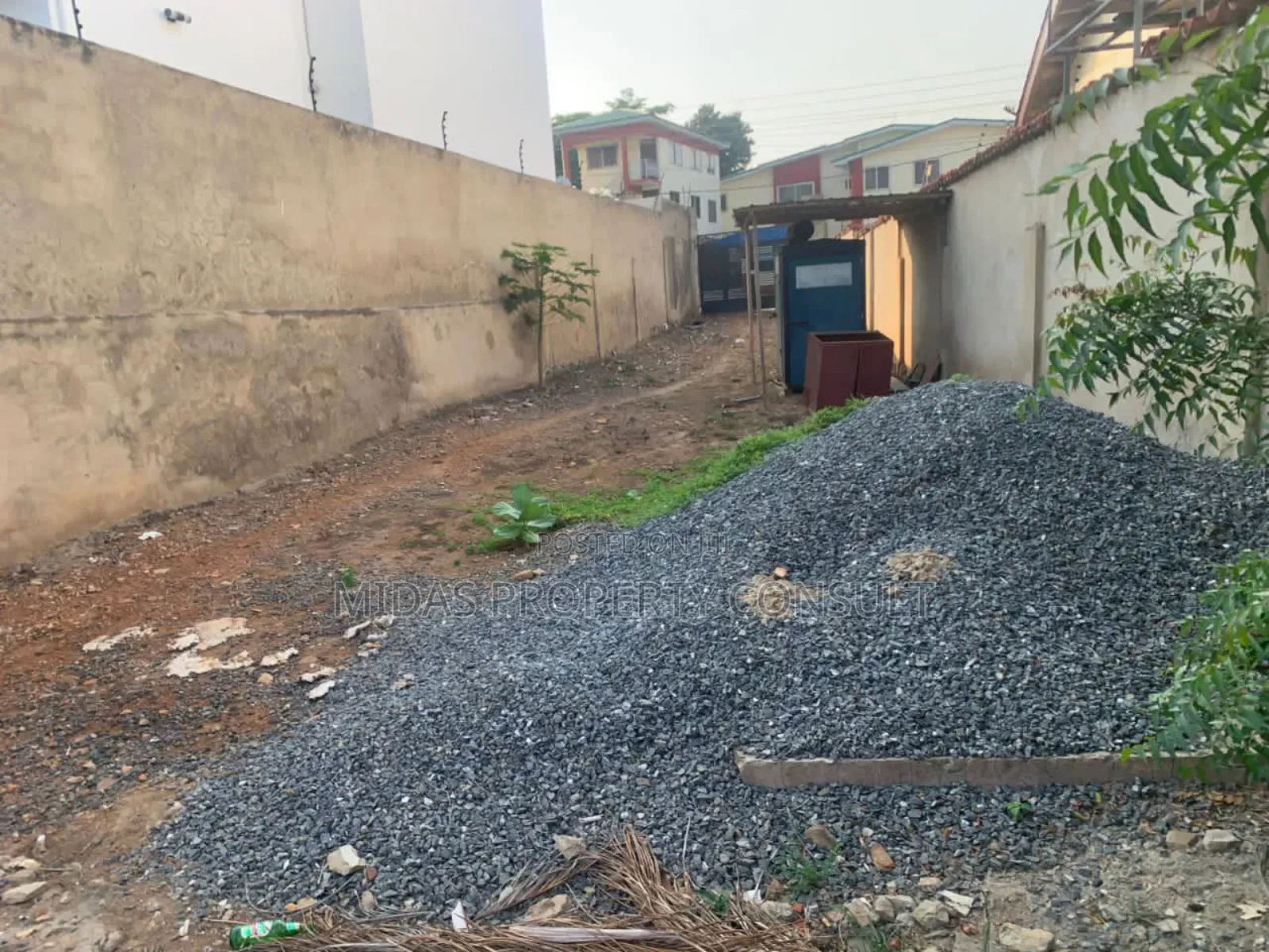 4bdrm House in A&C Mall, East Legon for sale