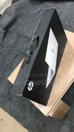 New Laptop HP Envy 15 8GB Intel Core I5 SSD 256GB