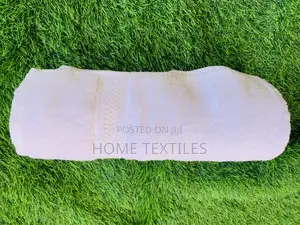 White Flora Large Size Towels for Home, Spa and Gym Use