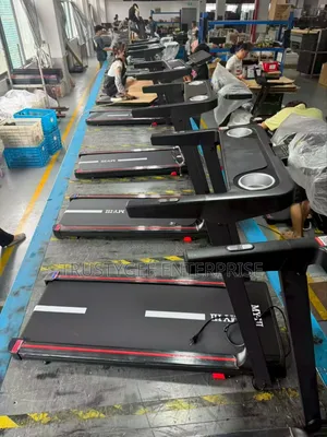 Halo-Fit Treadmill With Free Waist Twister