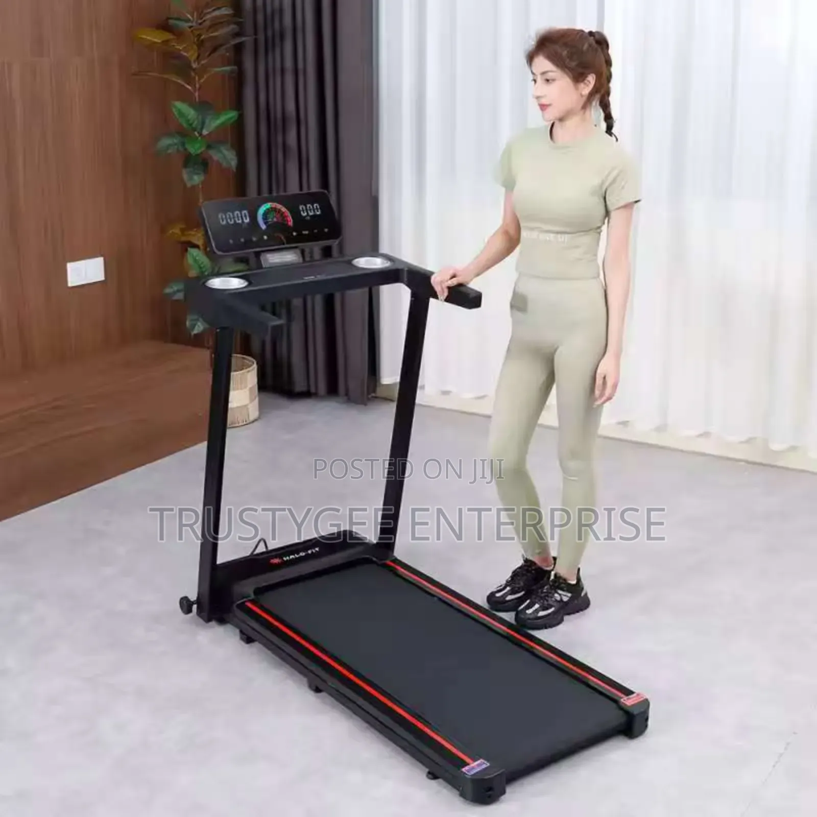 Halo-Fit Treadmill With Free Waist Twister